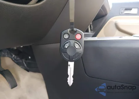 2010 Ford Edge Limited z USA, uszkodzony, nr VIN 2FMDK3KC4ABB12624